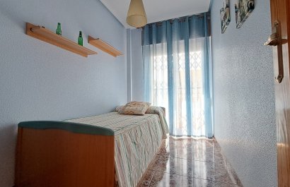 Reventa - Villa - Los Alcázares