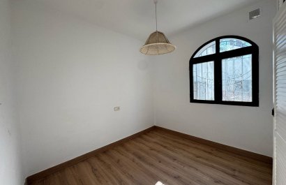 Resale - Villa - Orihuela Costa - Los Dolses