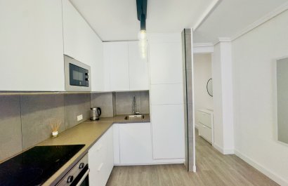 Resale - Apartment / flat - Torrevieia - Center