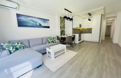 Resale - Apartment / flat - Torrevieia - Center