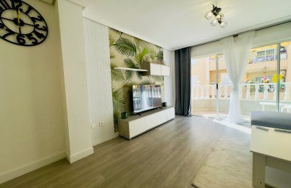 Resale - Apartment / flat - Torrevieia - Center