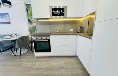 Resale - Apartment / flat - Torrevieia - Center