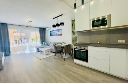 Resale - Apartment / flat - Torrevieia - Center