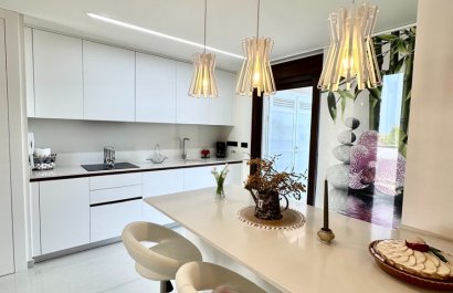 Resale - Townhouse / Duplex / Corner - Torrevieia - Los Balcones