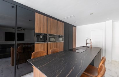 Reventa - Villa - Los Montesinos - La Herrada