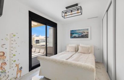 Reventa - Villa - Los Montesinos - La Herrada