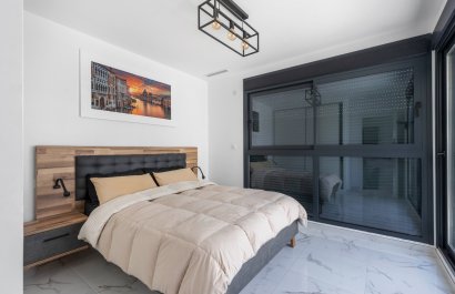 Reventa - Villa - Los Montesinos - La Herrada