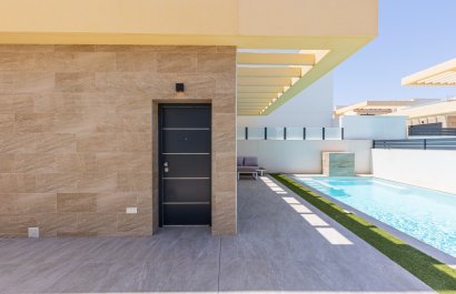 Reventa - Villa - Los Montesinos - La Herrada