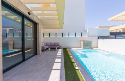 Reventa - Villa - Los Montesinos - La Herrada