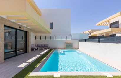 Reventa - Villa - Los Montesinos - La Herrada