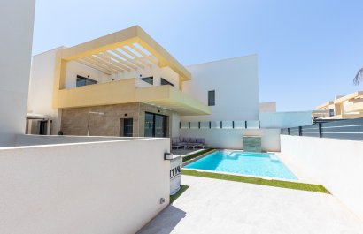 Reventa - Villa - Los Montesinos - La Herrada