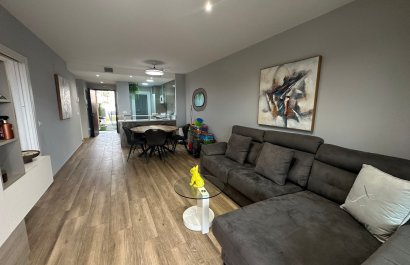 Resale - Apartment / flat - Orihuela Costa - Los Dolses