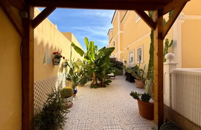 Resale - Villa - Orihuela Costa - Villamartín