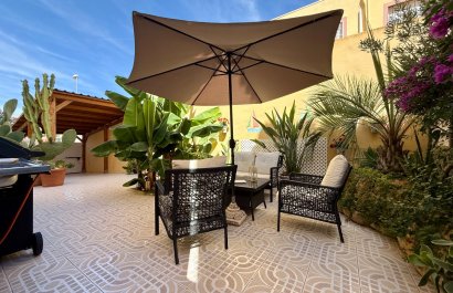 Resale - Villa - Orihuela Costa - Villamartín