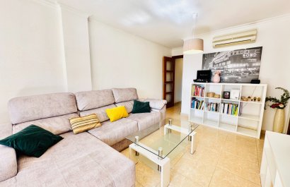 Herverkoop - Appartement / flat - Torrevieia - Center