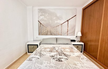 Herverkoop - Appartement / flat - Torrevieia - Center