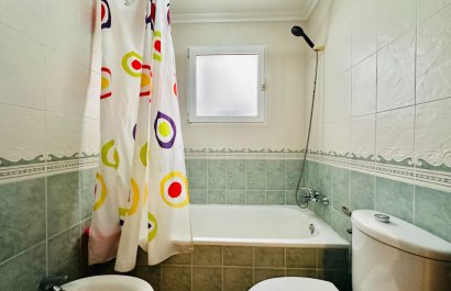 Herverkoop - Appartement / flat - Torrevieia - Center