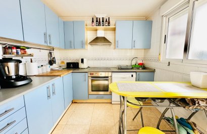 Herverkoop - Appartement / flat - Torrevieia - Center