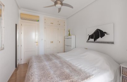 Resale - Apartment / flat - Orihuela Costa - Villamartín