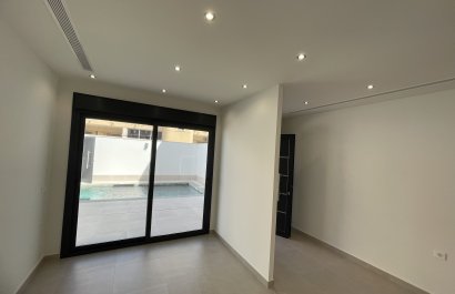 Obra nueva - Villa - Heredades - Heradades