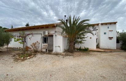 Reventa - Villa - Sax