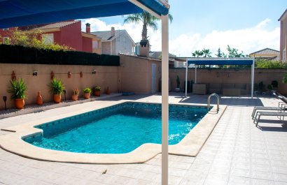 Resale - Villa - Orihuela Costa - La Zenia