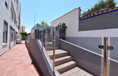 Resale - Apartment / flat - Orihuela Costa - Villamartín