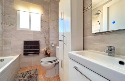 Resale - Villa - Orihuela Costa - La Zenia