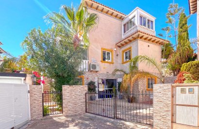 Resale - Villa - Orihuela Costa - La Zenia