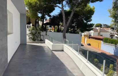 Resale - Villa - Torrevieia - Los Balcones