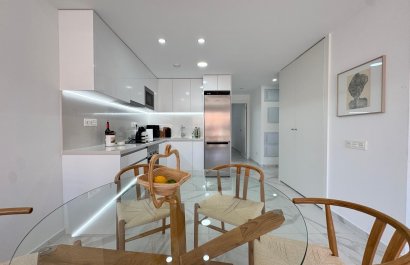 Resale - Apartment / flat - Torrevieia - Center