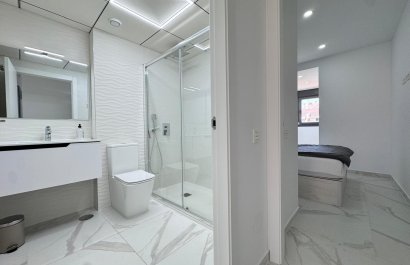 Resale - Apartment / flat - Torrevieia - Center