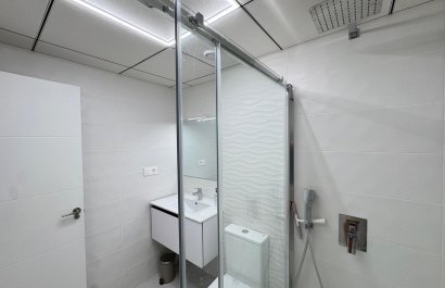 Resale - Apartment / flat - Torrevieia - Center