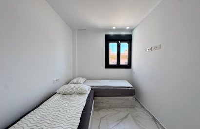 Resale - Apartment / flat - Torrevieia - Center