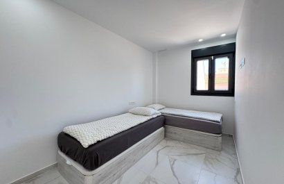 Resale - Apartment / flat - Torrevieia - Center