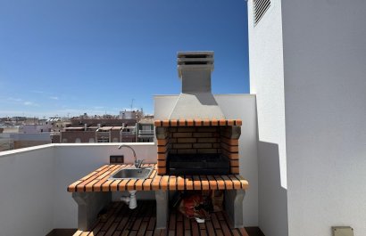 Resale - Apartment / flat - Torrevieia - Center