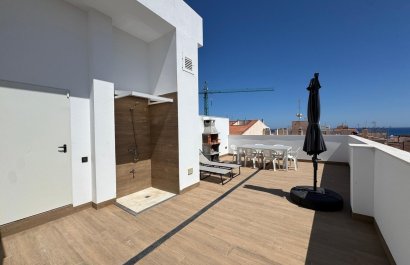 Resale - Apartment / flat - Torrevieia - Center