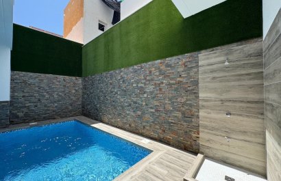 Resale - Apartment / flat - Torrevieia - Center