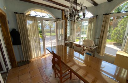 Reventa - Villa - Elda