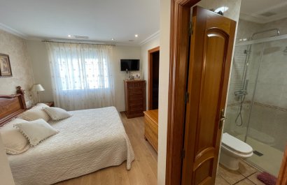 Resale - Townhouse / Duplex / Corner - Elche - Center