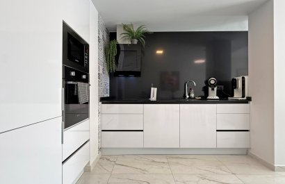 Resale - Apartment / flat - Orihuela Costa - Los Altos