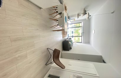 Resale - Apartment / flat - Orihuela Costa - Villamartín