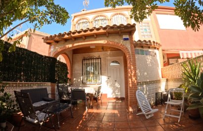 Resale - Townhouse / Duplex / Corner - Torrevieia - El Acequión - Los Náufragos