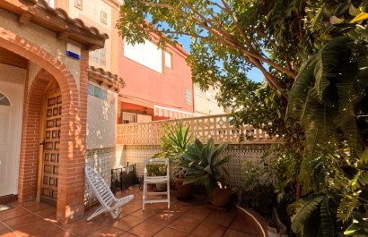 Resale - Townhouse / Duplex / Corner - Torrevieia - El Acequión - Los Náufragos
