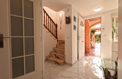 Resale - Townhouse / Duplex / Corner - Torrevieia - El Acequión - Los Náufragos