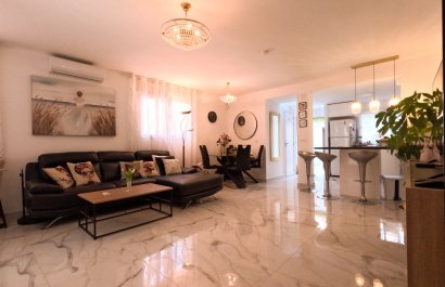 Resale - Townhouse / Duplex / Corner - Torrevieia - El Acequión - Los Náufragos