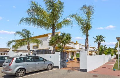 Resale - Villa - Torre de la Horadada - Pueblo Latino