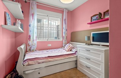 Resale - Villa - Torre de la Horadada - Pueblo Latino