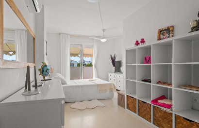 Resale - Villa - Torre de la Horadada - Pueblo Latino