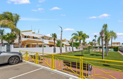 Resale - Villa - Torre de la Horadada - Pueblo Latino